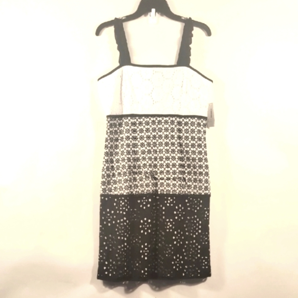 Charlie Black White Trendy Eyelet Dress Size Medium M New